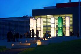 Campus der Hochschule Coburg bei Nacht