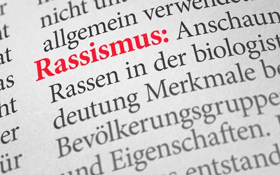 Wörterbuch mit dem Begriff Rassismus