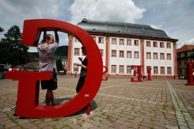 Universitätsplatz, typographische Installation