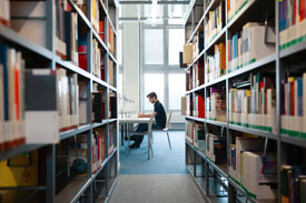 Bibliothek auf dem Campus Wilhelminenhof