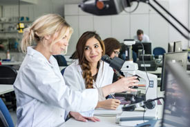 Studentinnen forschen