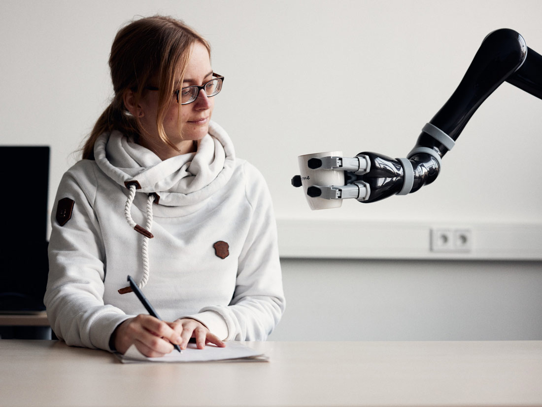 Studierende im Labor
