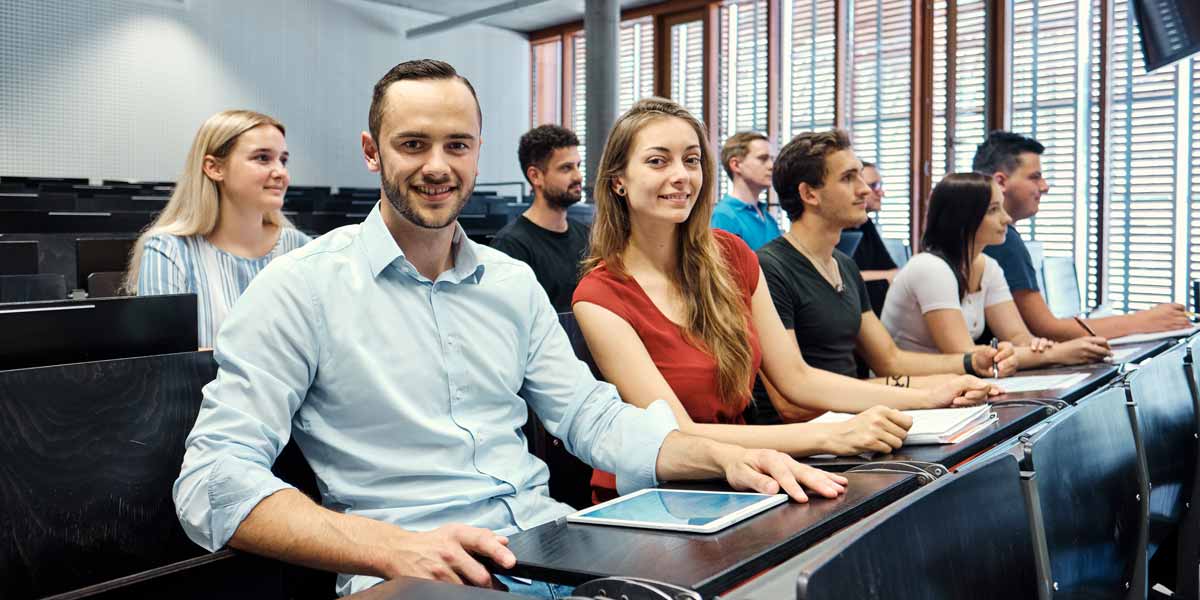 Studierende in Hörsaal