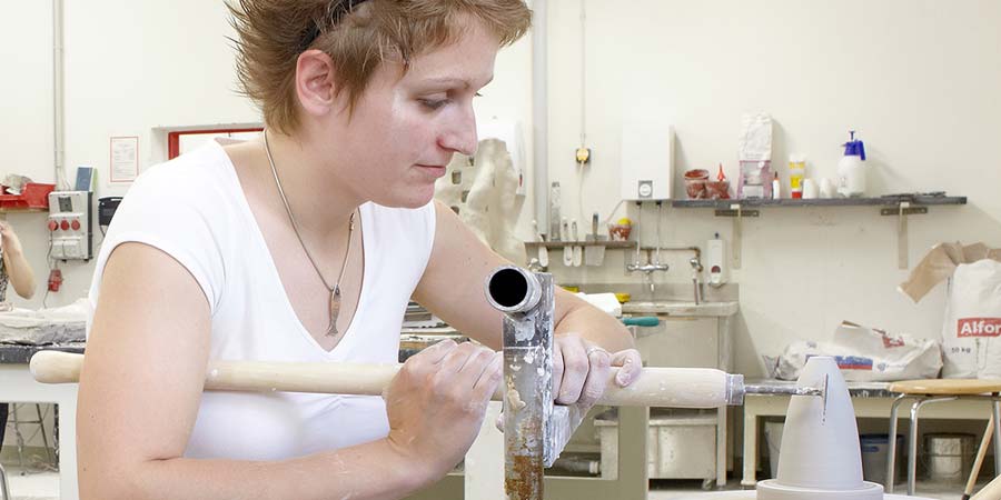Keramikarbeiten im Studiengang Produktdesign an der Uni Weimar