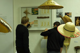 Ausstellung; Stroh-Hüte