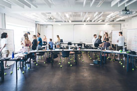 Studierende der Popakademie im Seminar