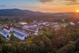 Luftbildaufnahme des Umwelt-Campus Birkenfeld