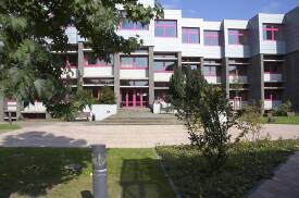 Unterrichtsgebäude der Robert Schumann Hochschule.