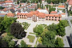 Die Sommerresidenz mit Hofgarten - Verwaltungssitz der Katholischen Universität Eichstätt-Ingolstadt