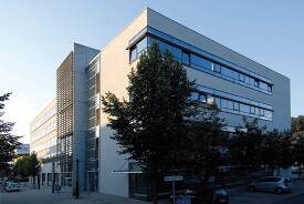 Campus Göppingen mit den Fakultäten Mechatronik und Elektrotechnik, Wirtschaftsingenieurwesen.