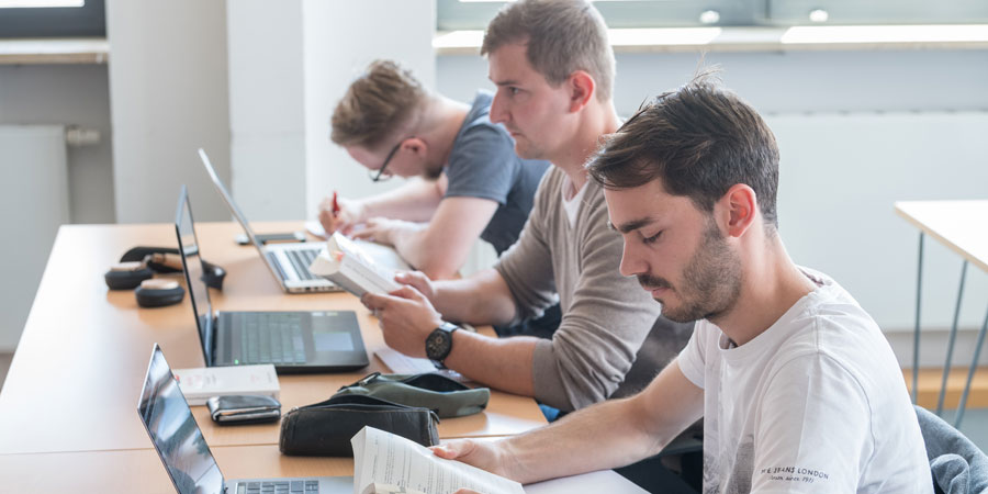 Studenten im Seminar