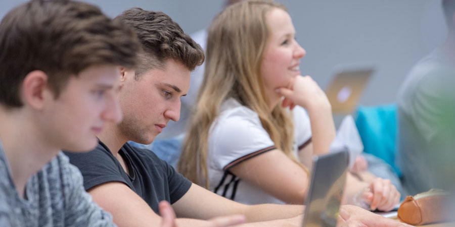 Studierende der HDBW
