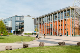 Die Universität Freiburg von außen