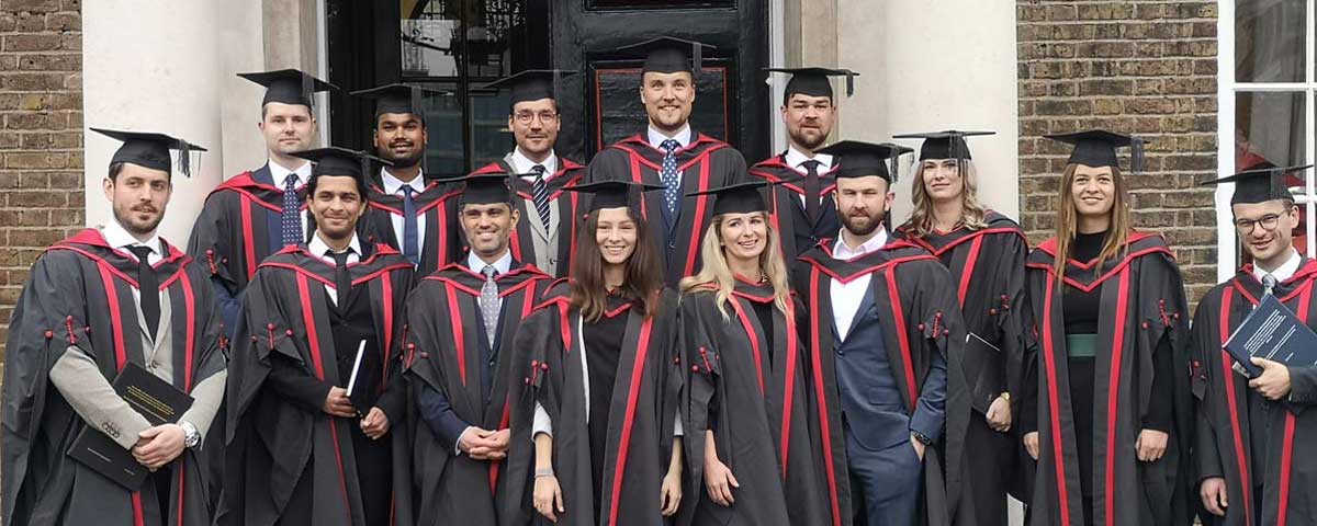 Studium an der European College of Business and Management