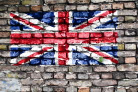 Britische Flagge de auf eine Mauerwand gezeichnet wurde.